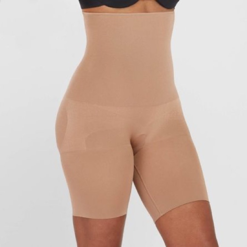 ASSETS by SPANX Women's Remarkable Results High-Waist Mid-Thigh Shaper